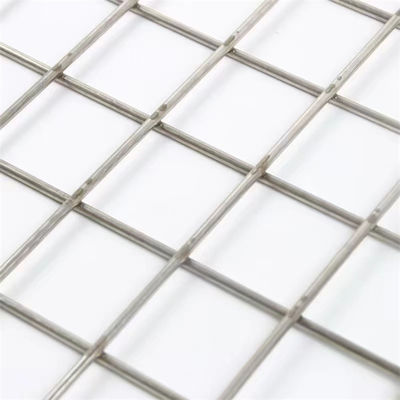 OEM 1x1 वेल्डेड वायर पैनल निर्माण वेल्डेड वायर मेष संक्षारण सबूत