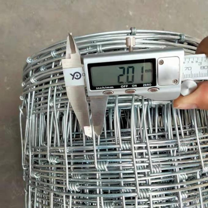 उच्च तन्यता वेल्डेड तार हिरण बाड़ निर्माण तार जाल बाड़ 50-100m 4