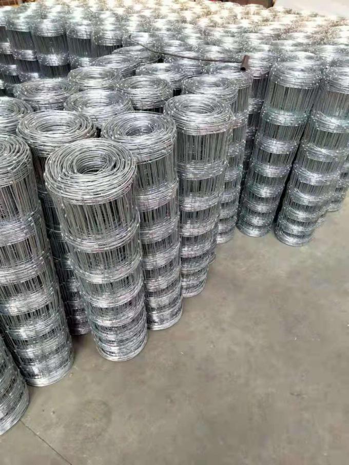 उच्च तन्यता वेल्डेड तार हिरण बाड़ निर्माण तार जाल बाड़ 50-100m 7