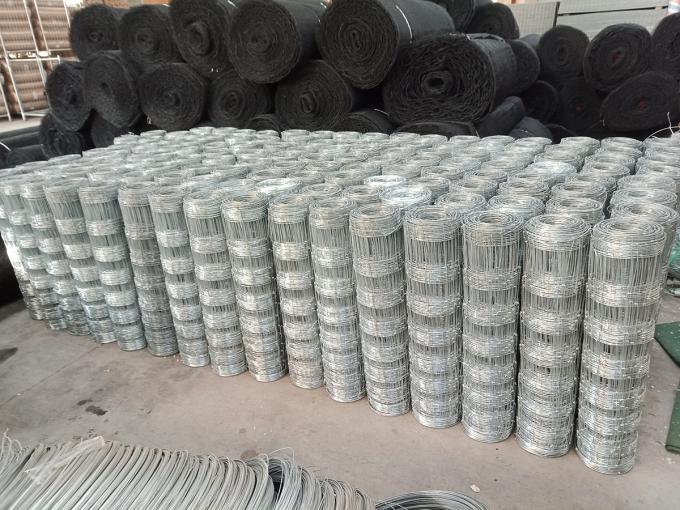 उच्च तन्यता वेल्डेड तार हिरण बाड़ निर्माण तार जाल बाड़ 50-100m 8